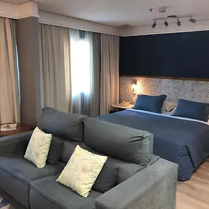 Charmoso flat na Vila Olímpia entre os shoppings JK e Vila Olímpia Apartamento