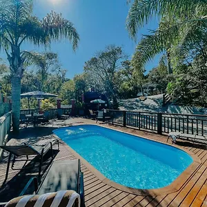 Dubai Guest house Bombinhas